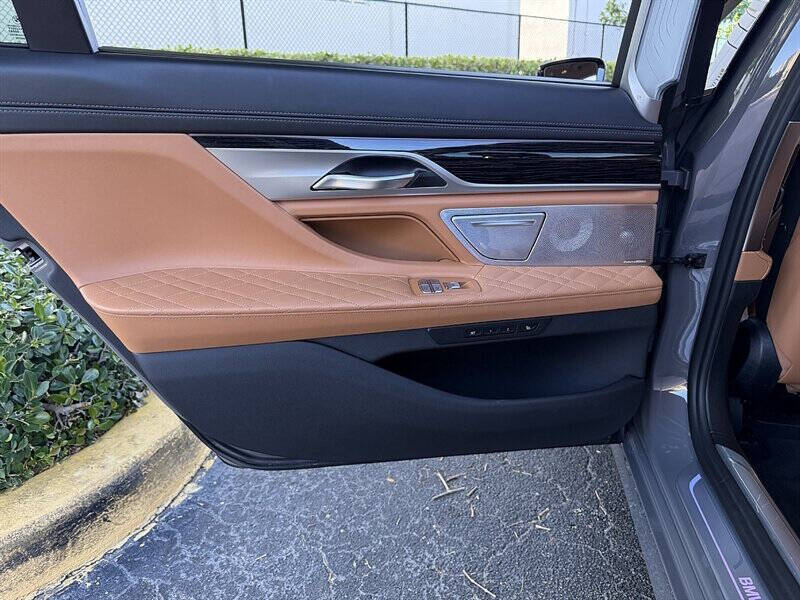 2020 BMW 7 Series 22