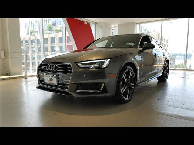 2018 Audi A4 2.0T quattro Prestige