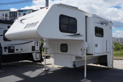 2008 Lance 992