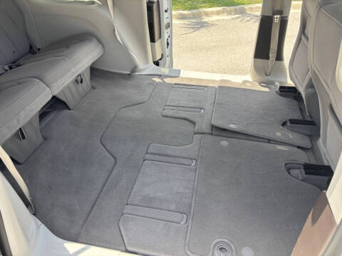 2021 Chrysler Voyager LX