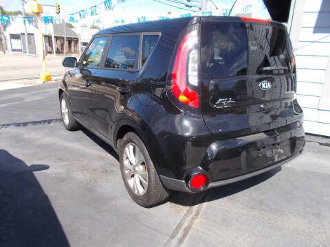 2016 Kia Soul +