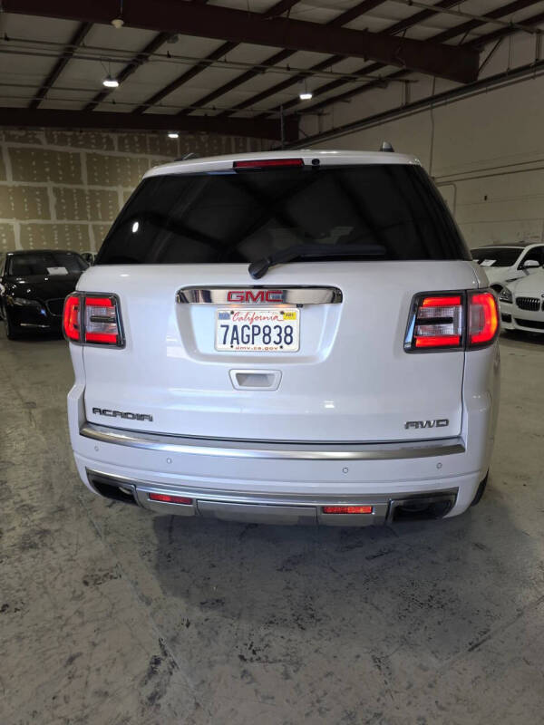 2013 GMC Acadia Denali