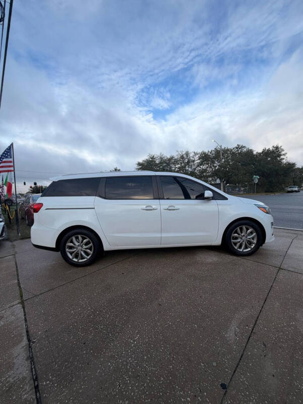 2020 Kia Sedona