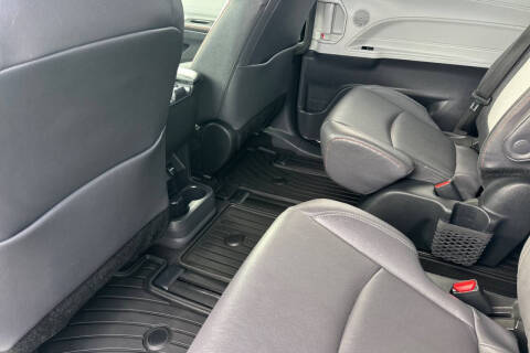 2024 Toyota Sienna XSE 7-Passenger