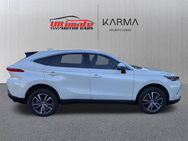 2022 Toyota Venza LE