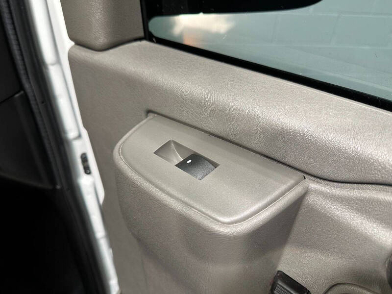 2020 GMC Savana 2500