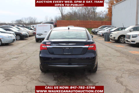 2013 Chrysler 200 Touring