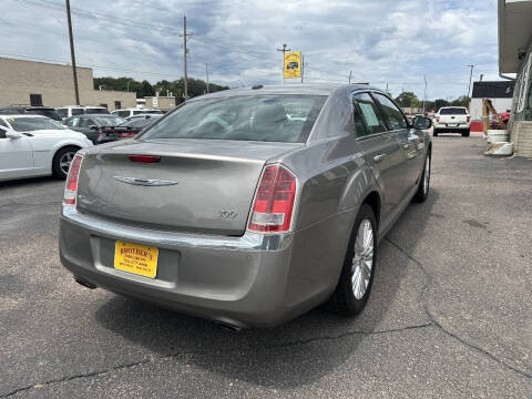 2014 Chrysler 300