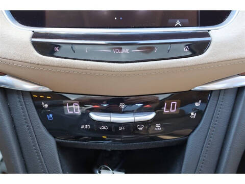 2017 Cadillac XT5 Platinum