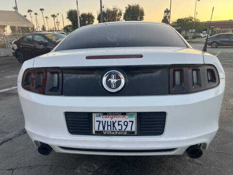 2014 Ford Mustang V6