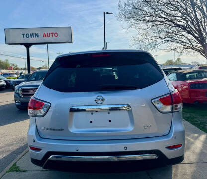 2013 Nissan Pathfinder SV