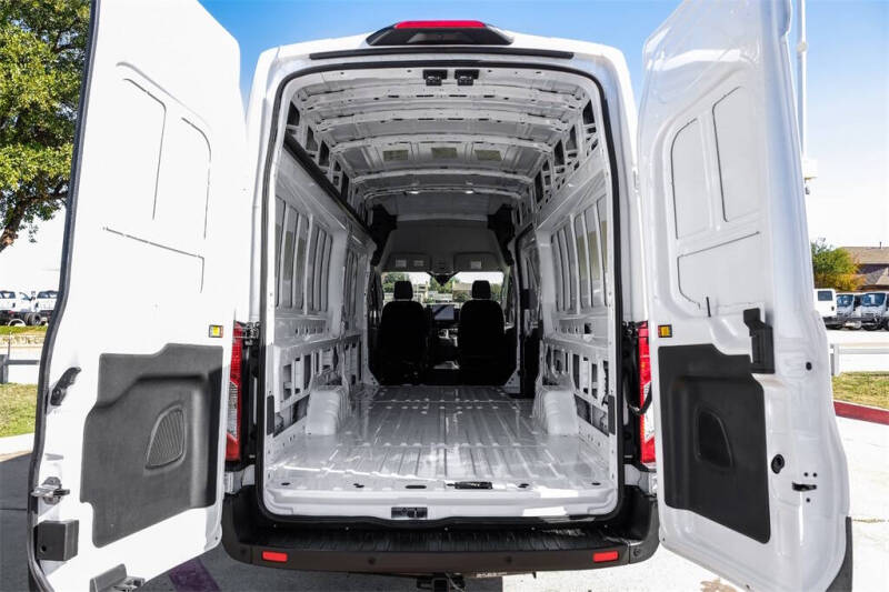 2022 Ford E-Transit 350