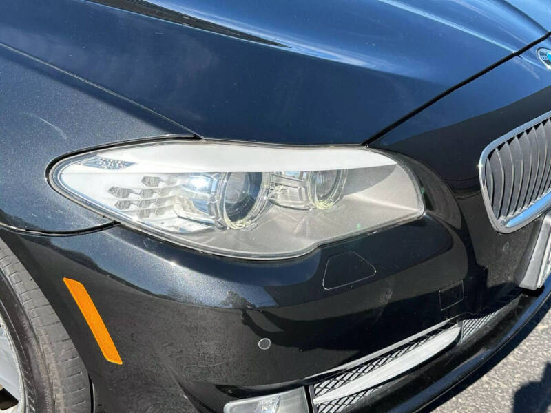 2012 BMW 5 Series 528i xDrive