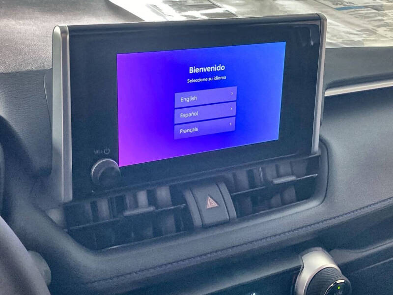 2024 Toyota RAV4 Hybrid SE