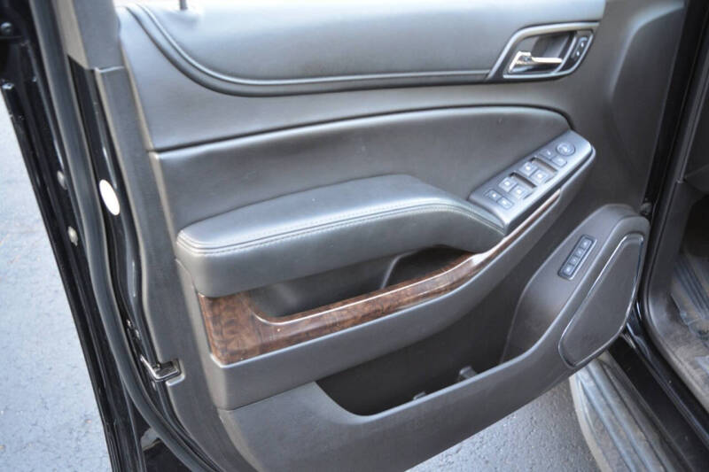 2017 Chevrolet Suburban LT