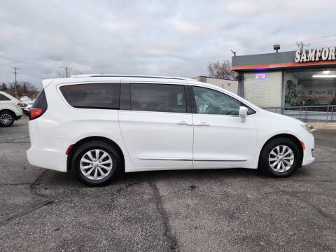 2018 Chrysler Pacifica Touring L