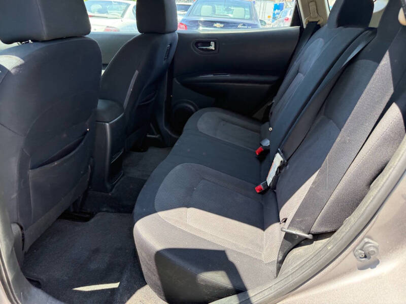 2011 Nissan Rogue S