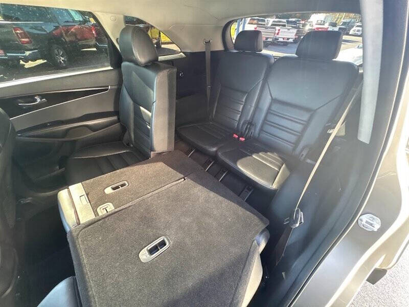 2019 Kia Sorento EX V6