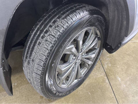 2023 Toyota RAV4 Hybrid XLE Premium