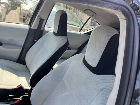 2012 Toyota Prius c Two