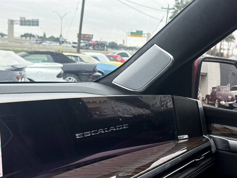 2025 Cadillac Escalade Sport Platinum