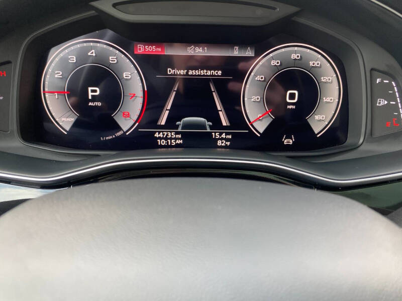 2022 Audi Q7 quattro Premium Plus 45 TFSI