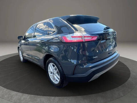 2021 Ford Edge