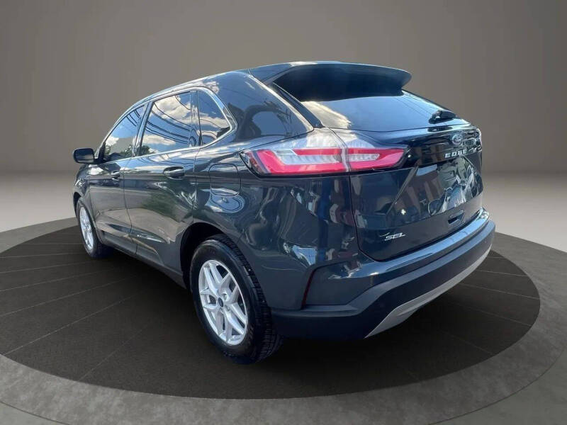 2021 Ford Edge