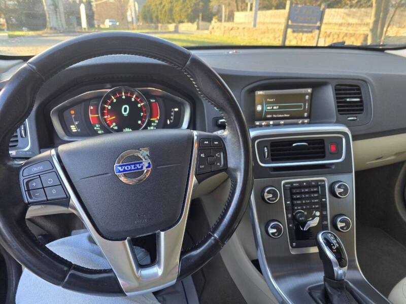 2015 Volvo V60 T5 Premier