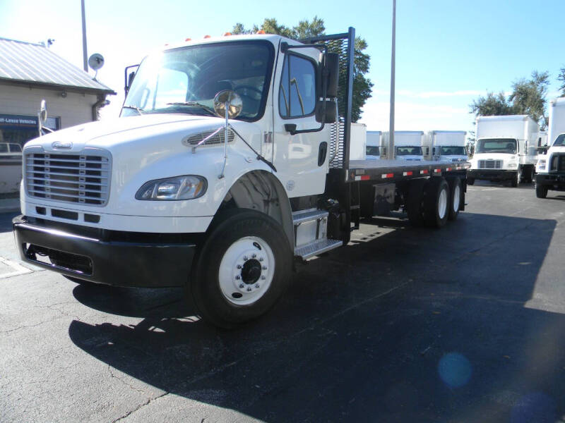 2015 Freightliner M2 106