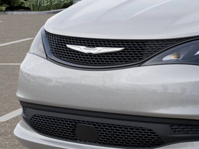 2026 Chrysler Voyager LX
