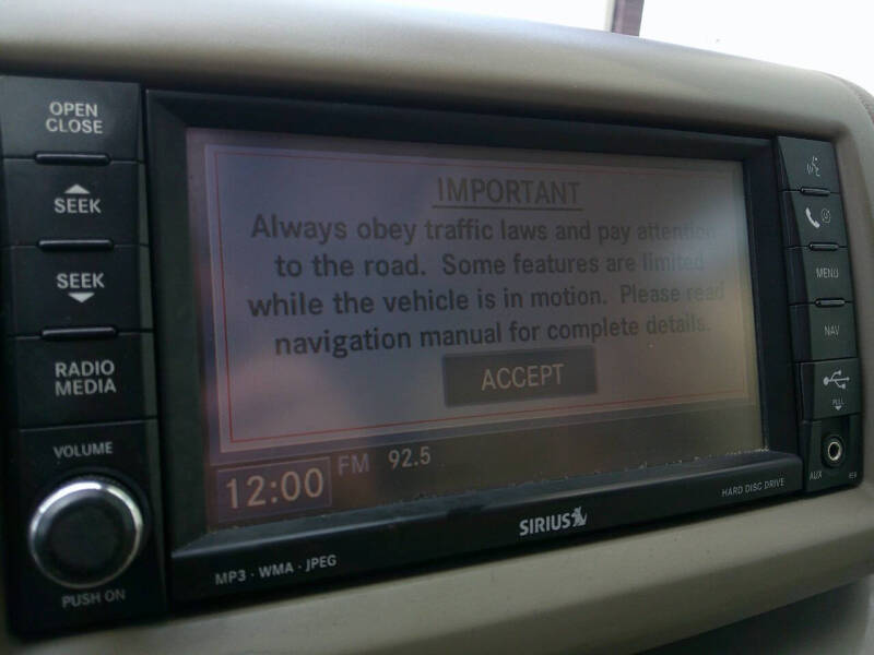 2009 Volkswagen Routan SEL