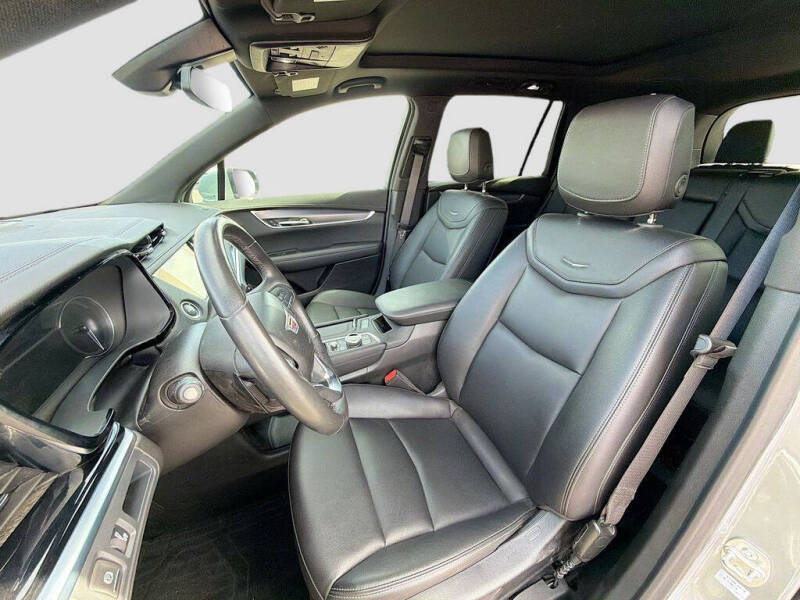 2024 Cadillac XT6 Luxury