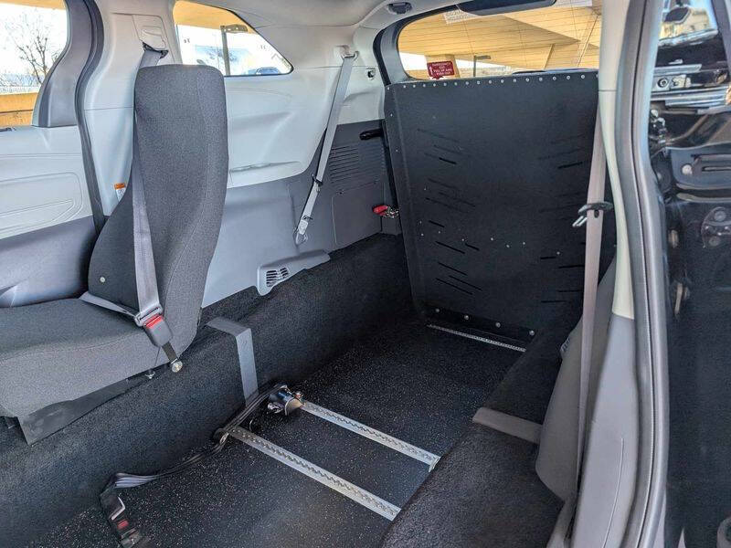 2025 Toyota Sienna LE 8-Passenger