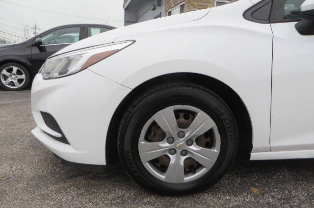 2017 Chevrolet Cruze LS Auto