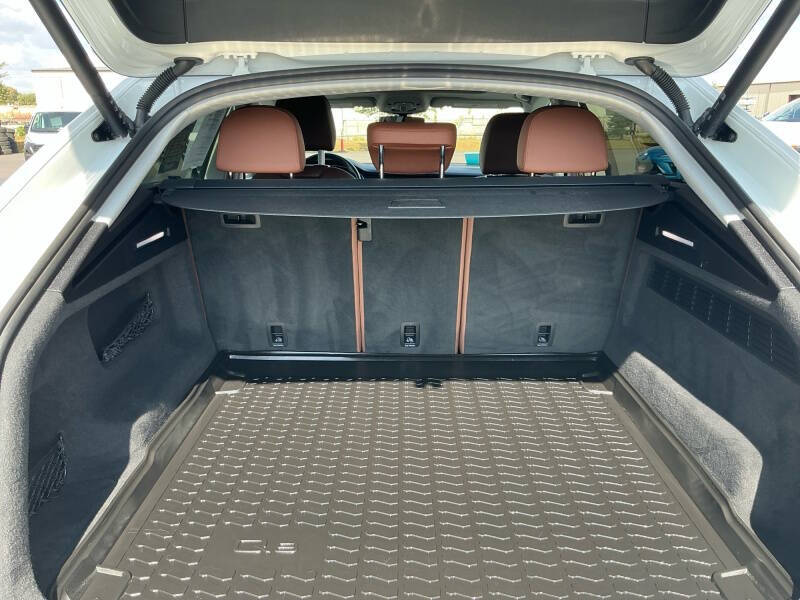 2022 Audi Q8 quattro Premium 55 TFSI