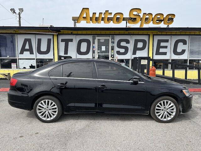 2011 Volkswagen Jetta for sale at AUTOSPEC Inc in Houston TX