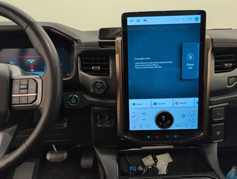 2023 Ford F-150 Lightning Lariat