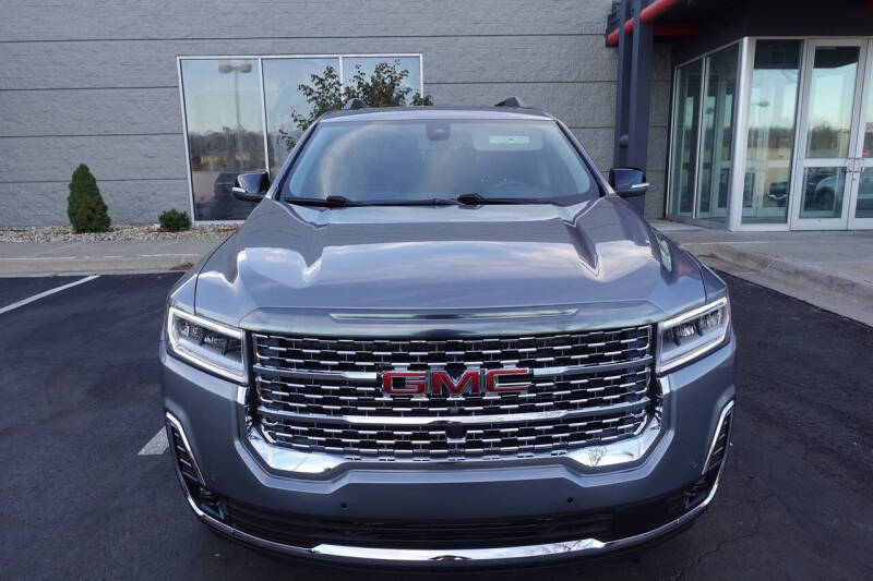 2022 GMC Acadia AT4