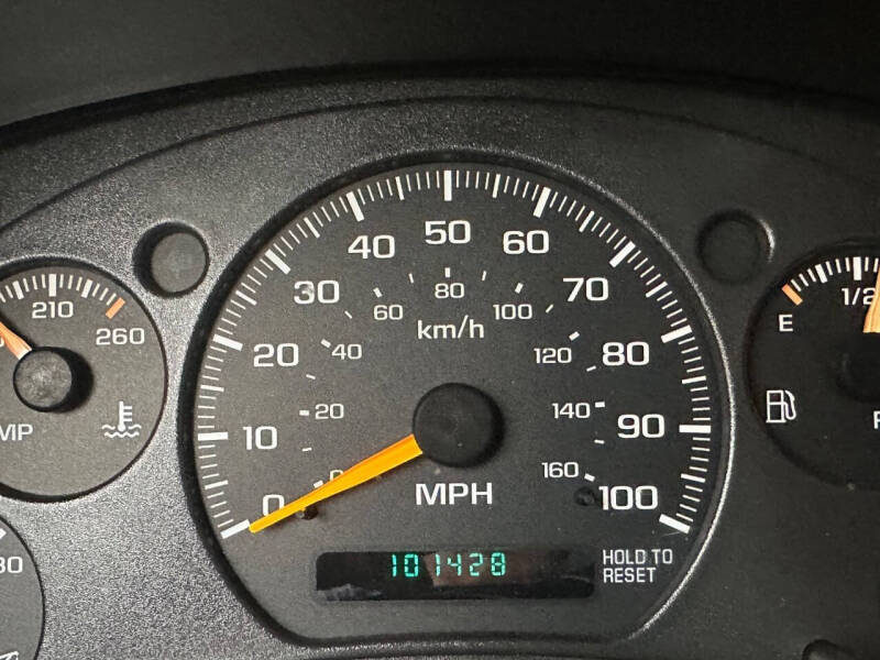 2000 Chevrolet S-10 LS
