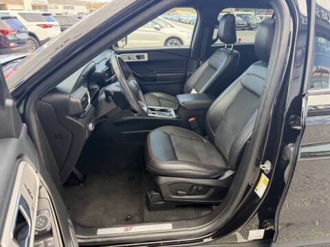 2022 Ford Explorer ST-Line