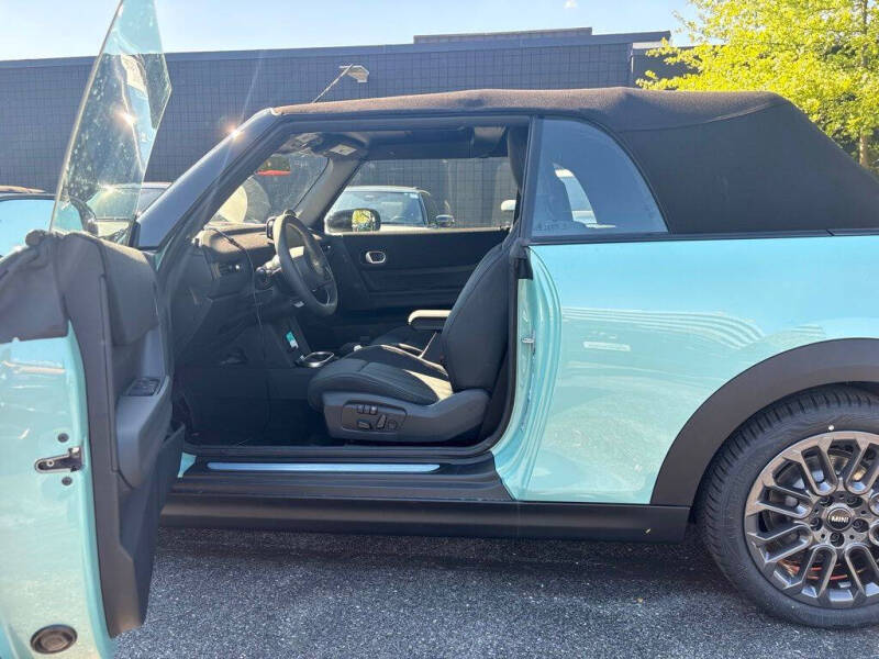 2026 MINI Convertible Cooper S Signature Trim