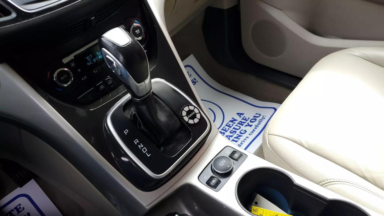 2016 Ford C-MAX Energi SEL 4dr Wagon 24
