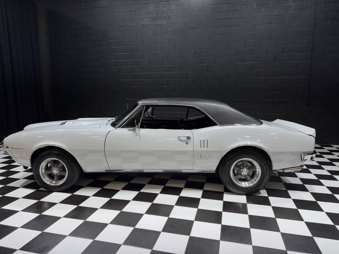 1967 Pontiac Firebird 9