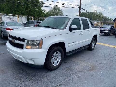 2007 Chevrolet Avalanche for sale at CHAD AUTO SALES in Saint Louis MO