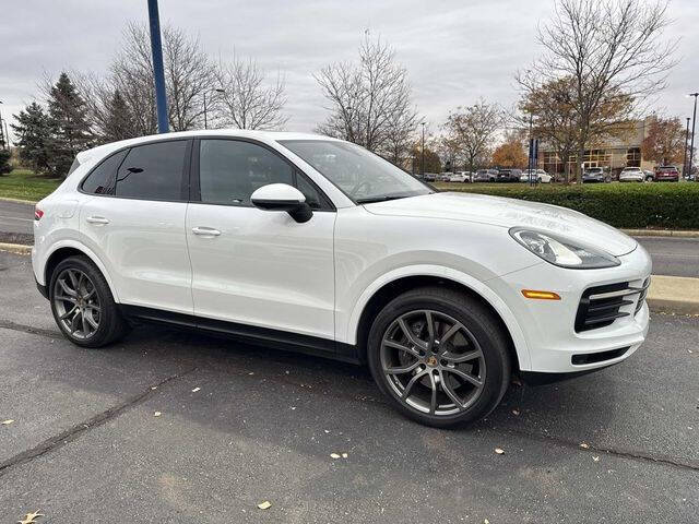 2023 Porsche Cayenne Platinum Edition