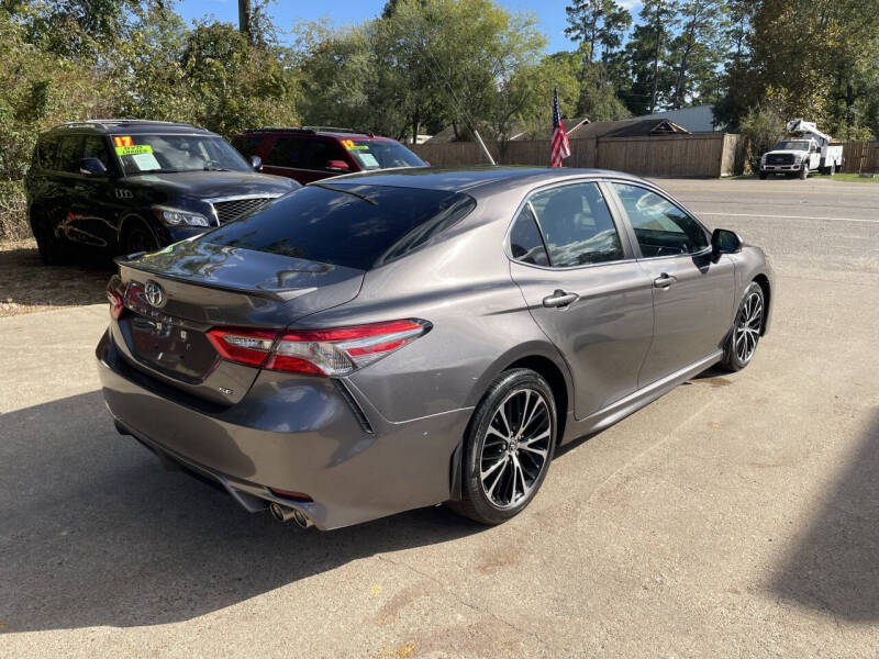 2018 Toyota Camry SE