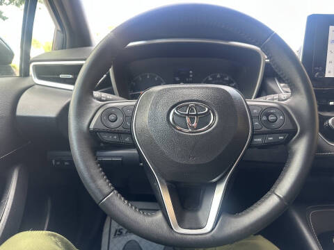 2024 Toyota Corolla Hatchback SE
