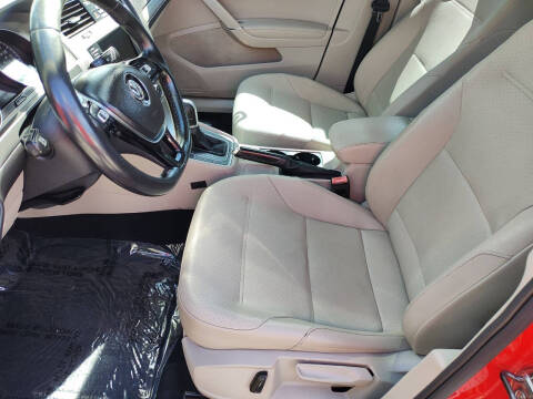 2017 Volkswagen Golf