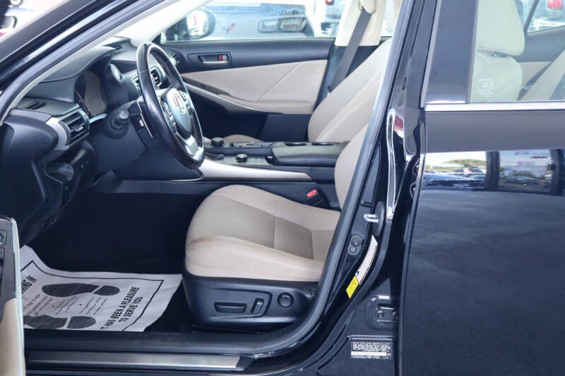 2020 Lexus IS 300